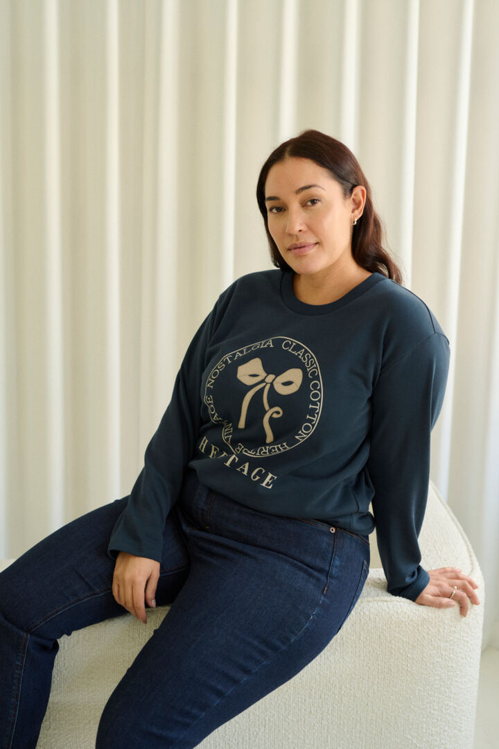 Curvy KCelina Sweatshirt