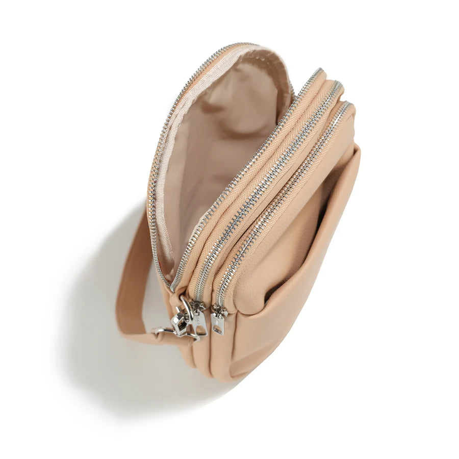 The 'PARK LANE' Crossbody in light green