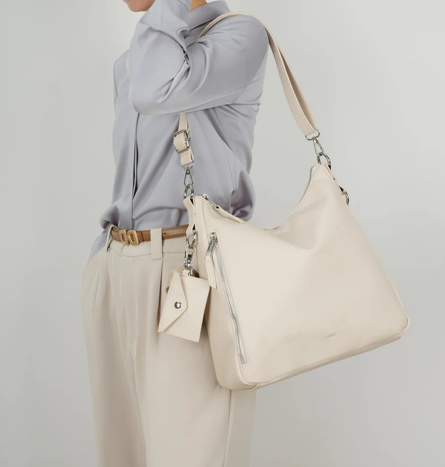 The 'MILE' Hobo - Ecru