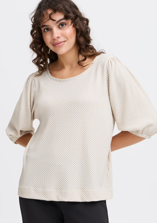 Frinia Tee 1