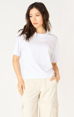 Esstential Tee in White (xs-2x)