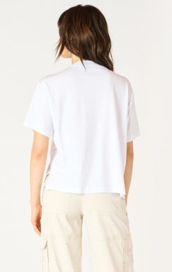 Esstential Tee in White (xs-2x)