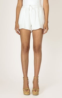 Pull on Textured Short in Off White